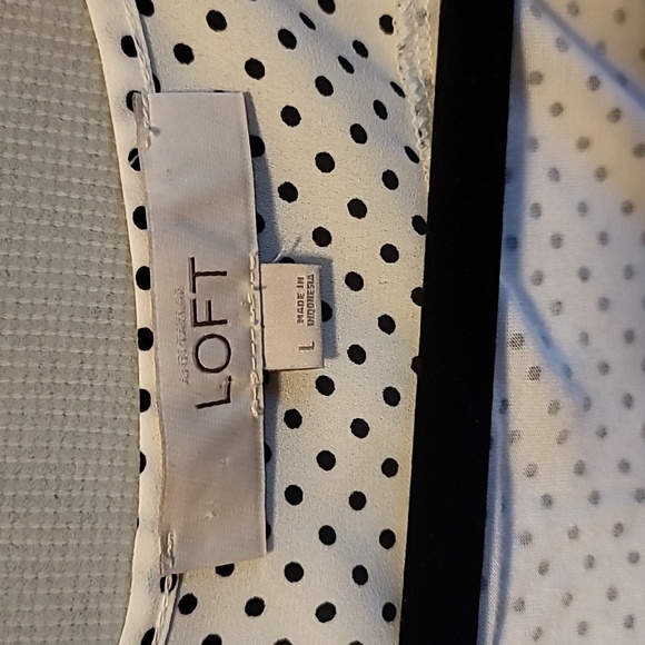 LOFT Polka Dot Print Long Sleeve Blouse Size large - Picture 2 of 4